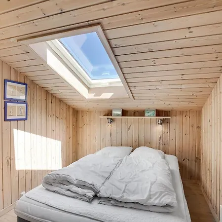 Amazing In Frstrup With 4 Bedrooms, Sauna And Wifi Σπίτι διακοπών *